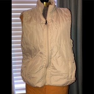 Duck head beige vest, size L